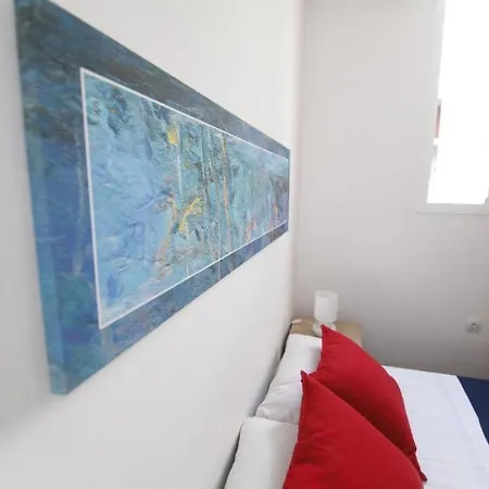 Arce Apartamentos Seville Exterior photo